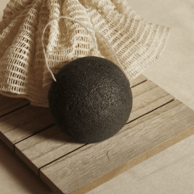 disCharcoal Konjac Sponge